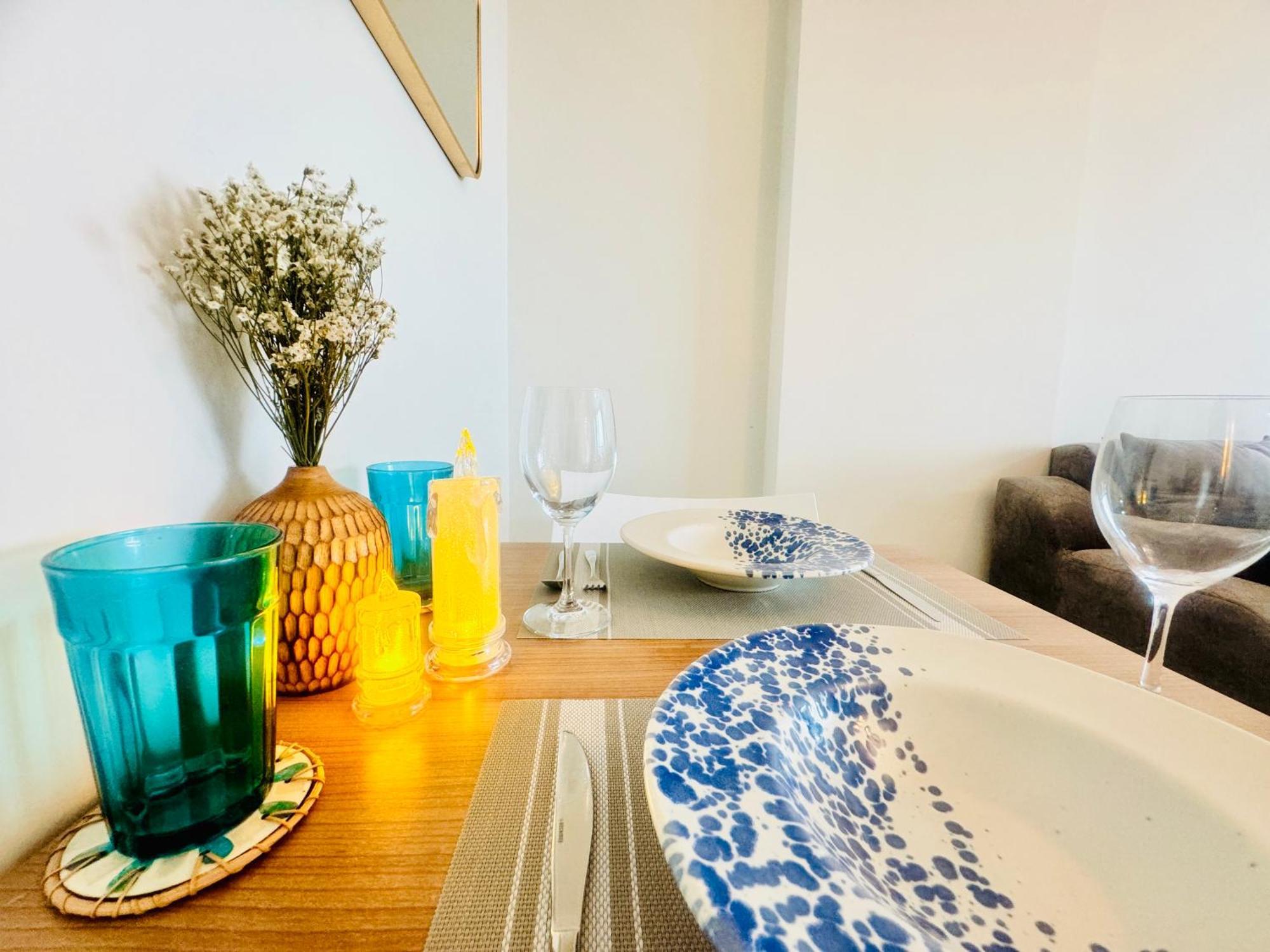 Sea&Mountain View,5 Mins Walk To Famous Beach With King Size Bed HHQ Eksteriør billede