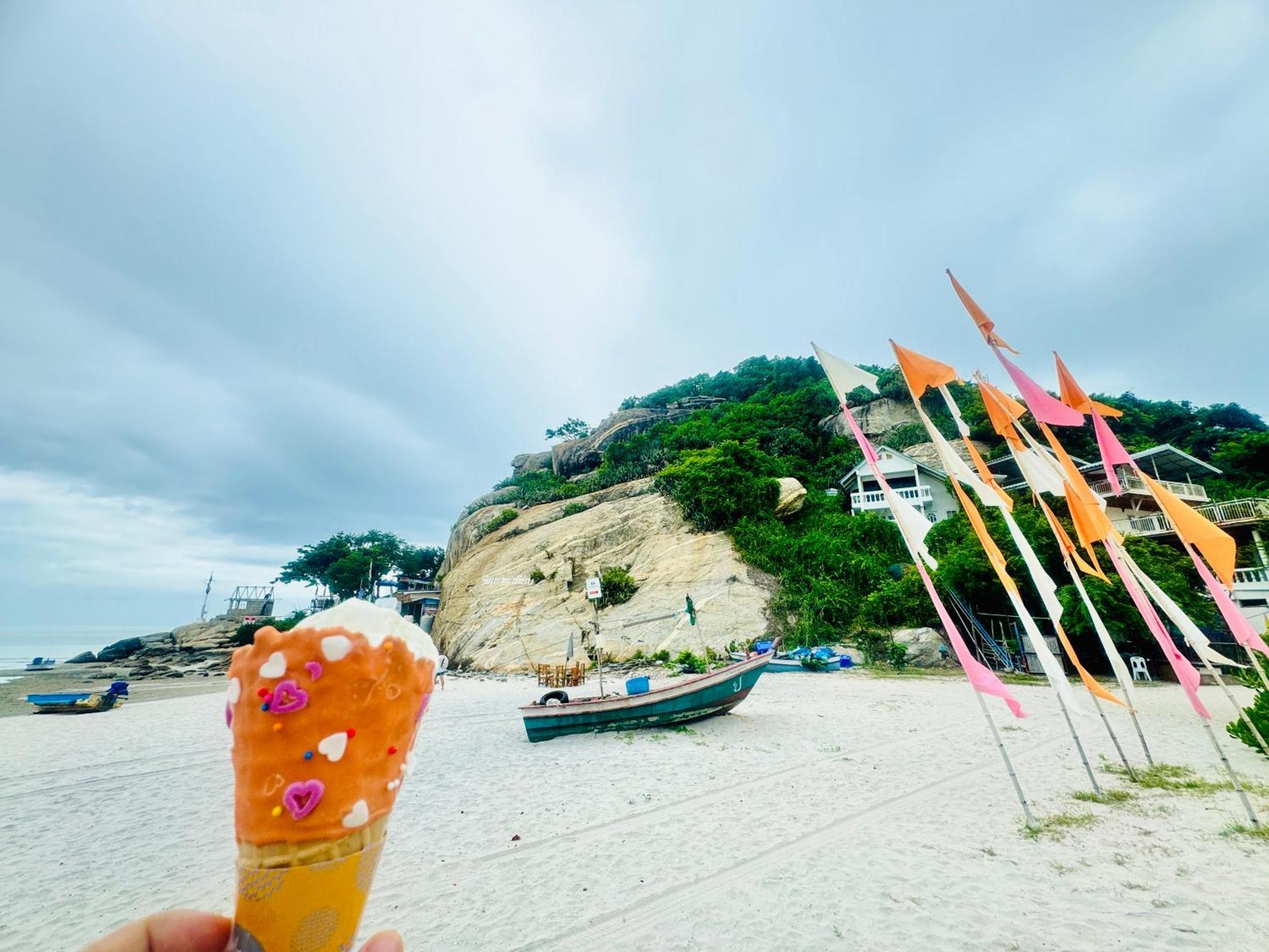 Sea&Mountain View,5 Mins Walk To Famous Beach With King Size Bed HHQ Eksteriør billede